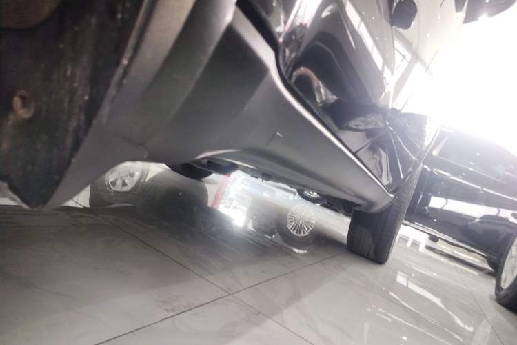 Used Jeep Grand Cherokee 2020 3.0L Elite Navigation Edition Right Side Sill