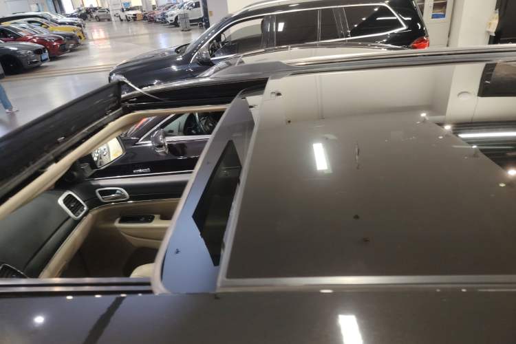 Used Jeep Grand Cherokee 2020 3.0L Elite Navigation Edition Roof
