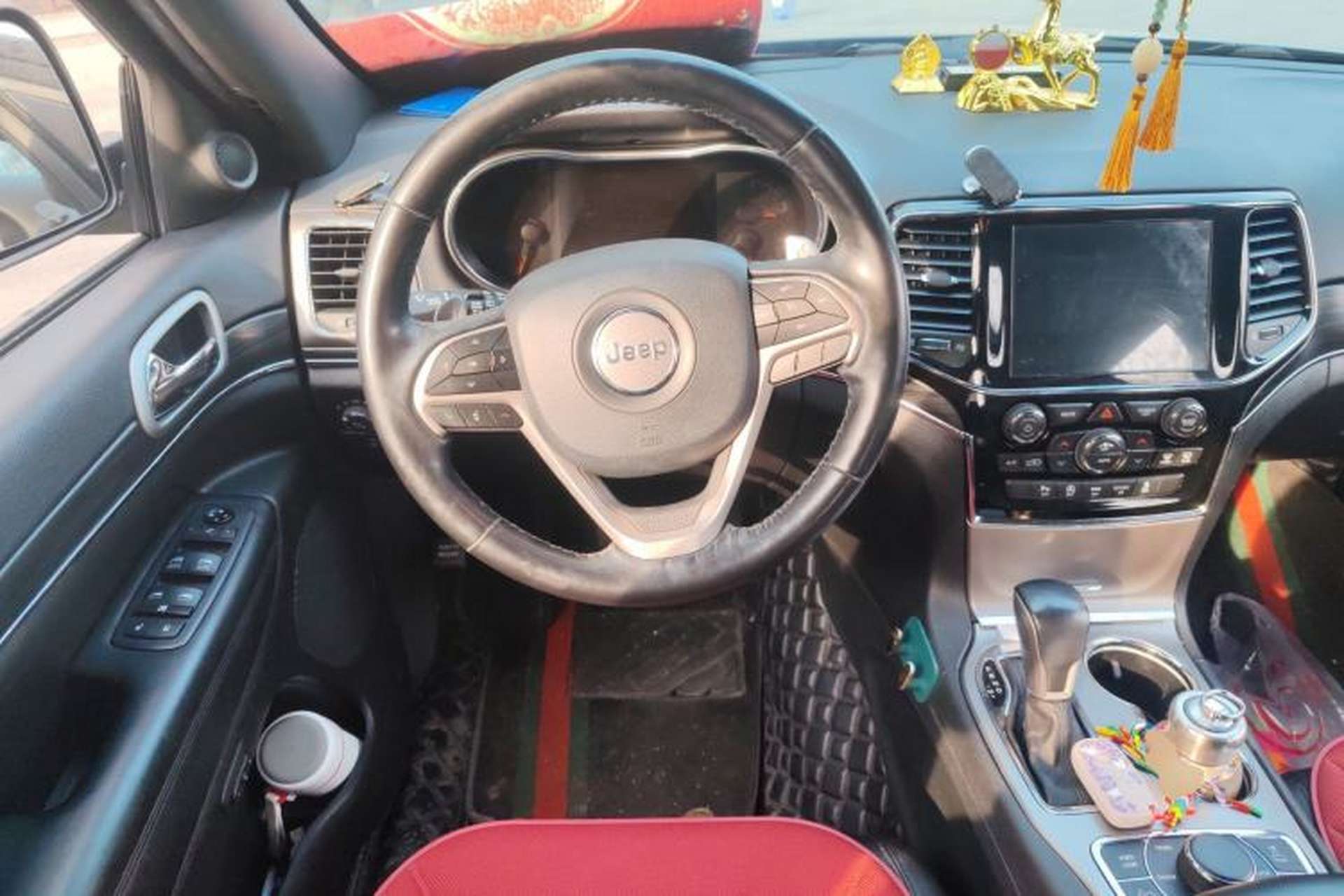 Used Jeep Grand Cherokee 2020 3.0L Elite Navigation Edition Steering Wheel