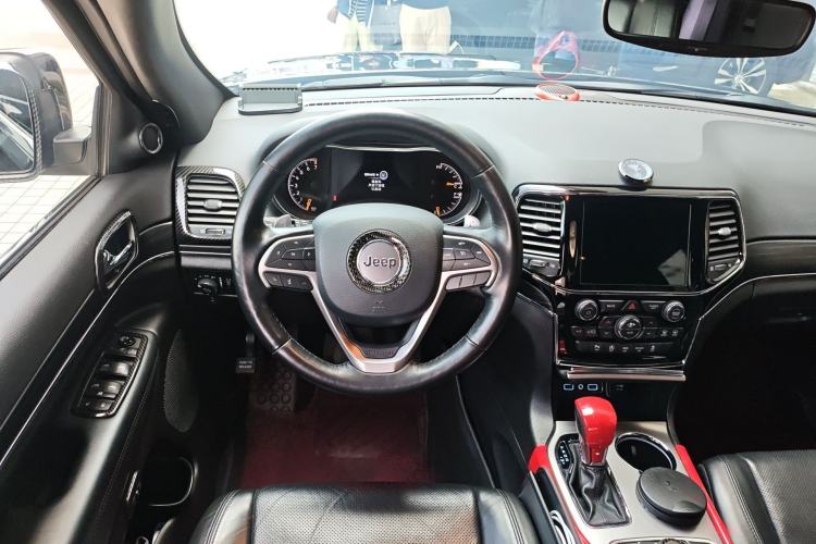 Used Jeep Grand Cherokee 2020 3.0L Elite Navigation Edition Steering Wheel
