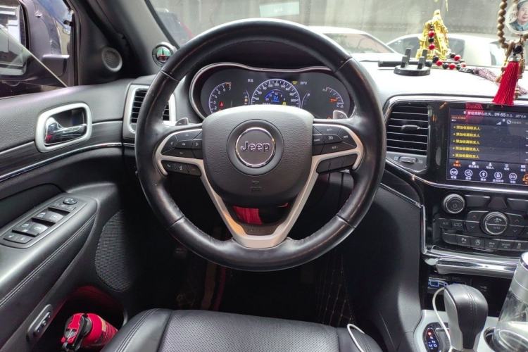 Used Jeep Grand Cherokee 2020 3.0L Elite Navigation Edition Steering Wheel