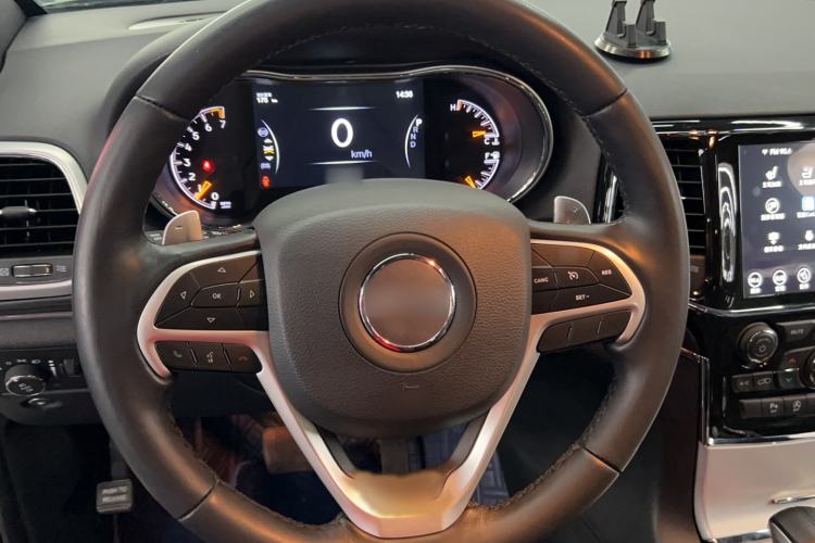 Used Jeep Grand Cherokee 2020 3.0L Elite Navigation Edition Steering Wheel