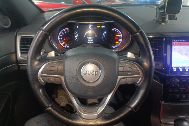 Used Jeep Grand Cherokee 2020 3.0L Elite Navigation Edition Steering Wheel