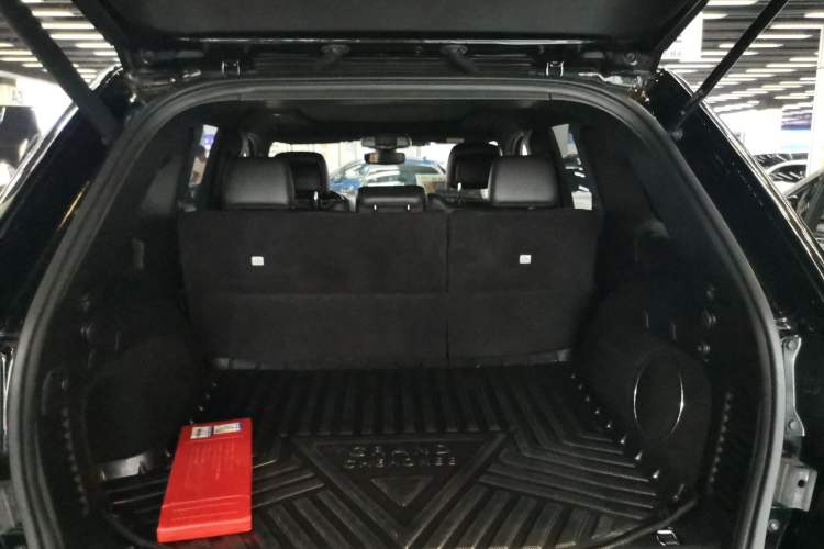 Used Jeep Grand Cherokee 2020 3.0L Elite Navigation Edition Trunk