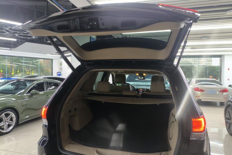 Used Jeep Grand Cherokee 2020 3.0L Elite Navigation Edition Trunk