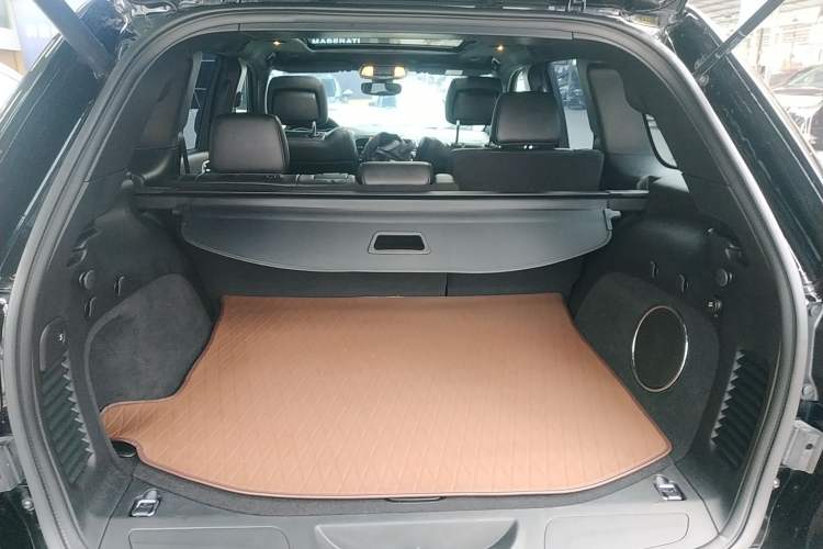 Used Jeep Grand Cherokee 2020 3.0L Elite Navigation Edition Trunk