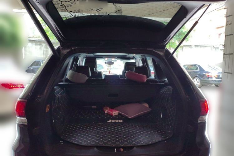 Used Jeep Grand Cherokee 2020 3.0L Elite Navigation Edition Trunk