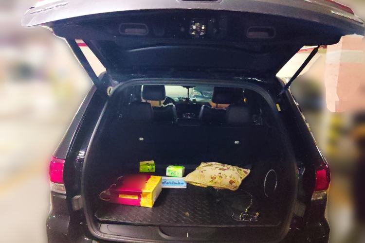 Used Jeep Grand Cherokee 2020 3.0L Elite Navigation Edition Trunk