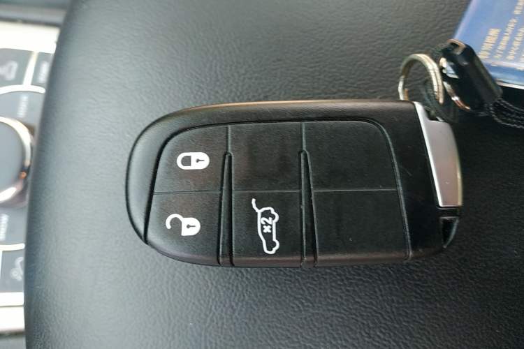 Used Jeep Grand Cherokee 2020 3.0L Elite Navigation Edition Vehicle Key
