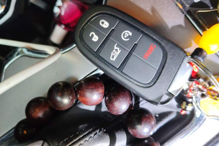 Used Jeep Grand Cherokee 2020 3.0L Elite Navigation Edition Vehicle Key