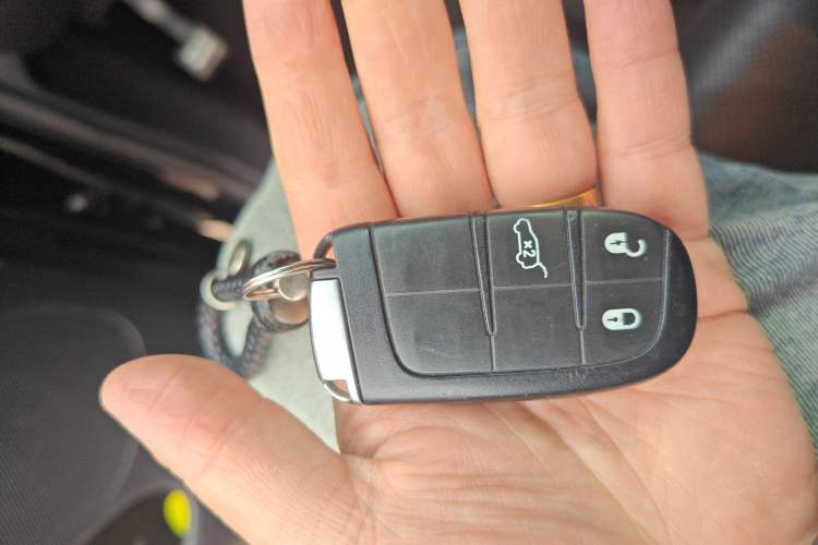 Used Jeep Grand Cherokee 2020 3.0L Elite Navigation Edition Vehicle Key