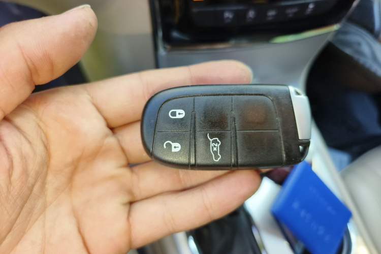 Used Jeep Grand Cherokee 2020 3.0L Elite Navigation Edition Vehicle Key