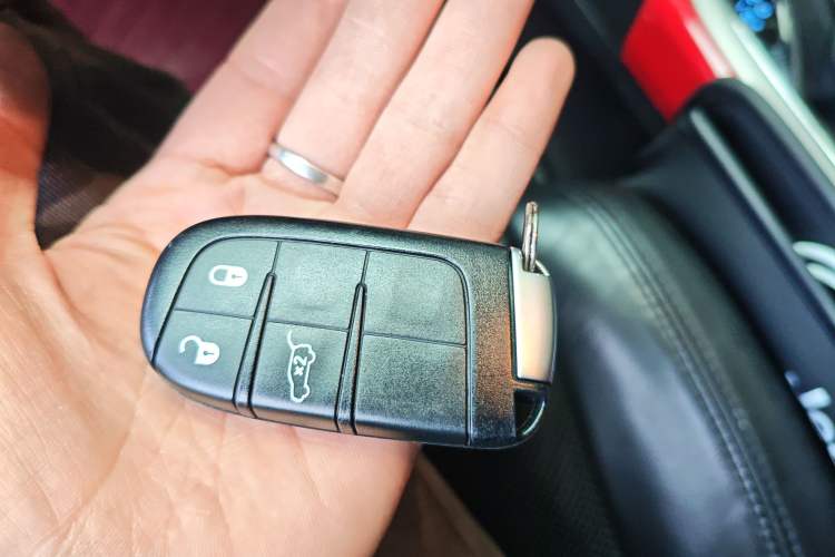 Used Jeep Grand Cherokee 2020 3.0L Elite Navigation Edition Vehicle Key