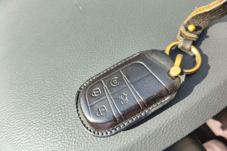 Used Jeep Grand Cherokee 2020 3.6L Elite Navigation Edition Vehicle Key