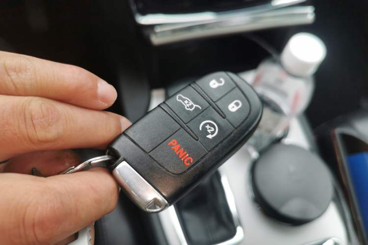 Used Jeep Grand Cherokee 2020 3.0L Elite Navigation Edition Vehicle Key