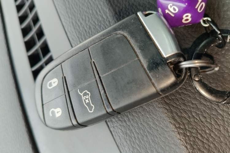 Used Jeep Grand Cherokee 2020 3.0L Elite Navigation Edition Vehicle Key