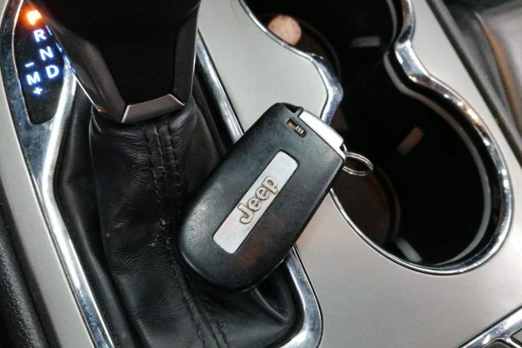 Used Jeep Grand Cherokee 2020 3.0L Professional Navigation Edition Vehicle Key
