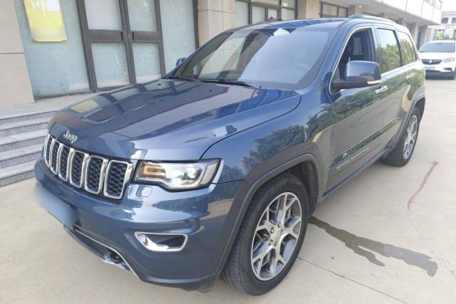 Ojetý Jeep Grand Cherokee 2020 3.0L Elite Navigation Edition