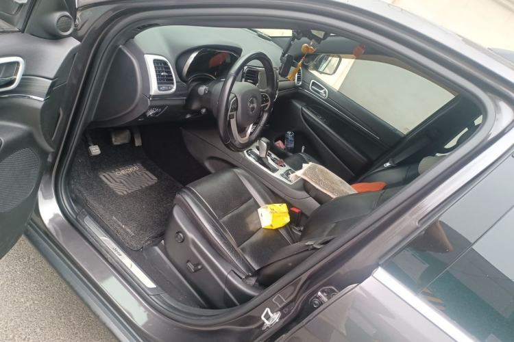Used Jeep Grand Cherokee 2020 3.0L Elite Navigation Edition Driver Seat