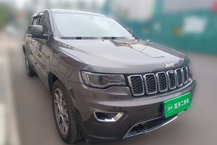 Used Jeep Grand Cherokee 2020 3.0L Elite Navigation Edition Front Right 45 Deg