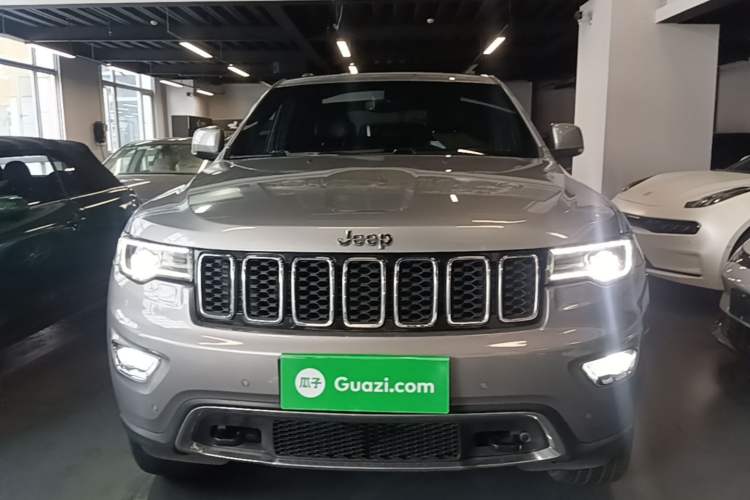 Used Jeep Grand Cherokee 2020 3.0L Elite Navigation Edition Front