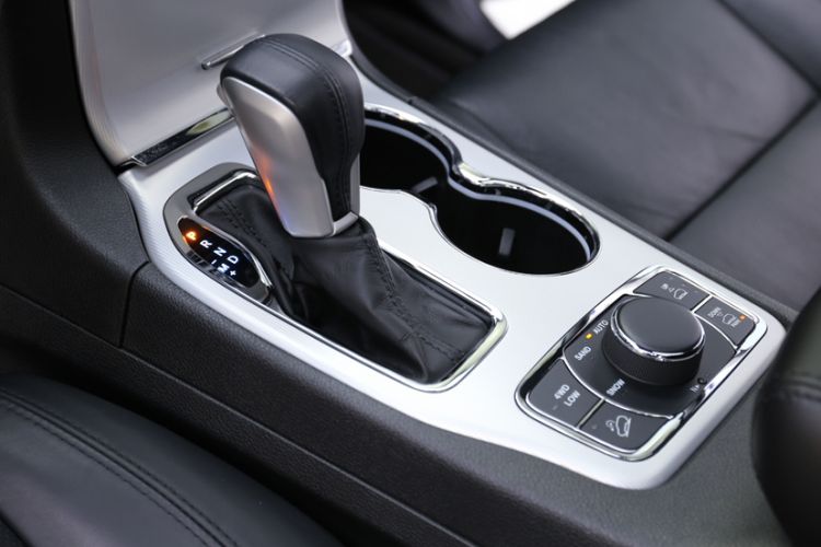 Used Jeep Grand Cherokee 2020 3.0L Elite Navigation Edition Gear Lever