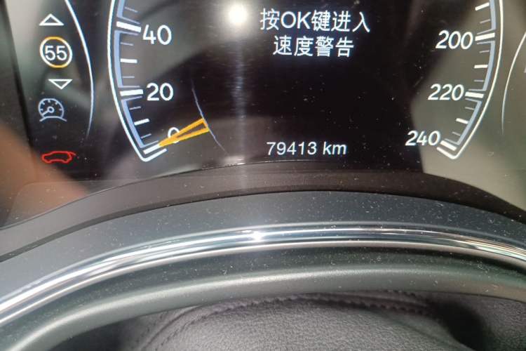 Used Jeep Grand Cherokee 2020 3.0L Elite Navigation Edition Odometer Close Up