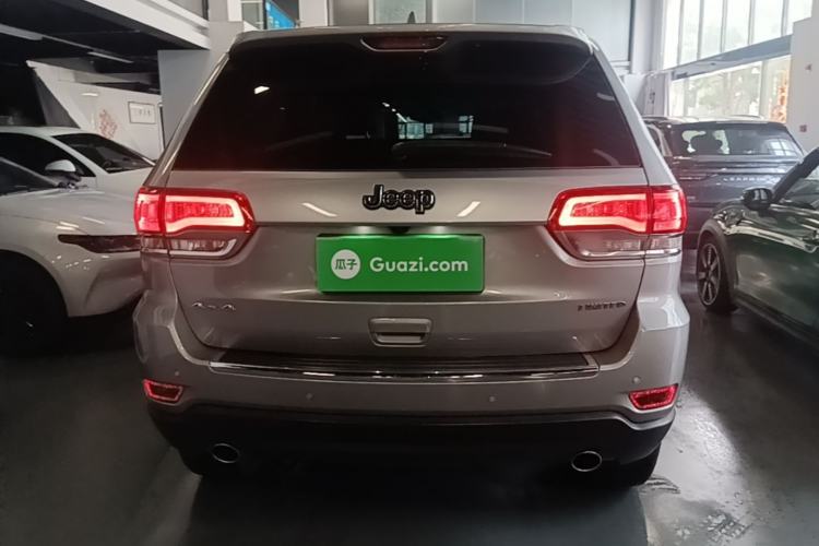 Used Jeep Grand Cherokee 2020 3.0L Elite Navigation Edition Rear