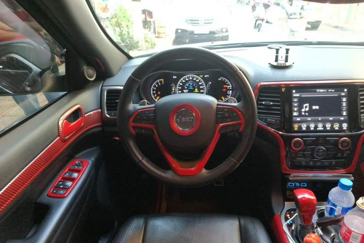 Used Jeep Grand Cherokee 2020 3.0L Professional Navigation Edition Steering Wheel
