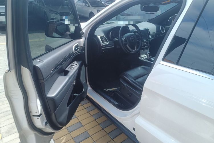 Used Jeep Grand Cherokee 2020 3.0L Elite Navigation Edition Driver Seat