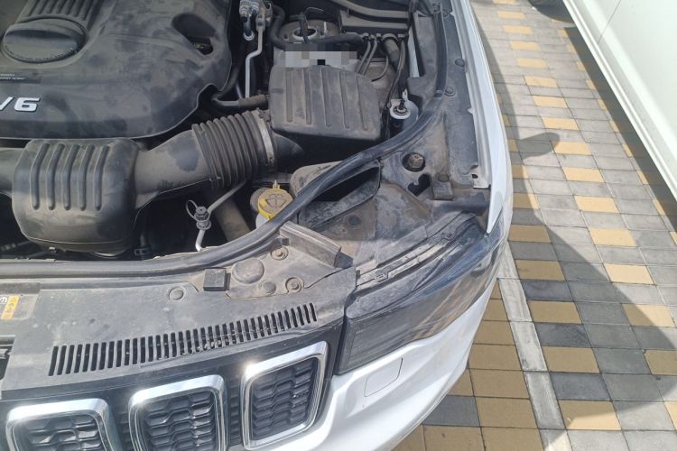 Used Jeep Grand Cherokee 2020 3.0L Elite Navigation Edition Engine Bay Left