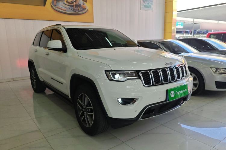 Used Jeep Grand Cherokee 2020 3.0L Professional Navigation Edition Exterior 2