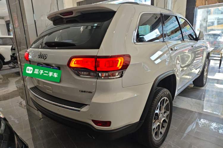 Used Jeep Grand Cherokee 2020 3.0L Elite Navigation Edition Exterior 5