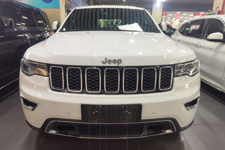 Used Jeep Grand Cherokee 2020 3.0L Elite Navigation Edition Front