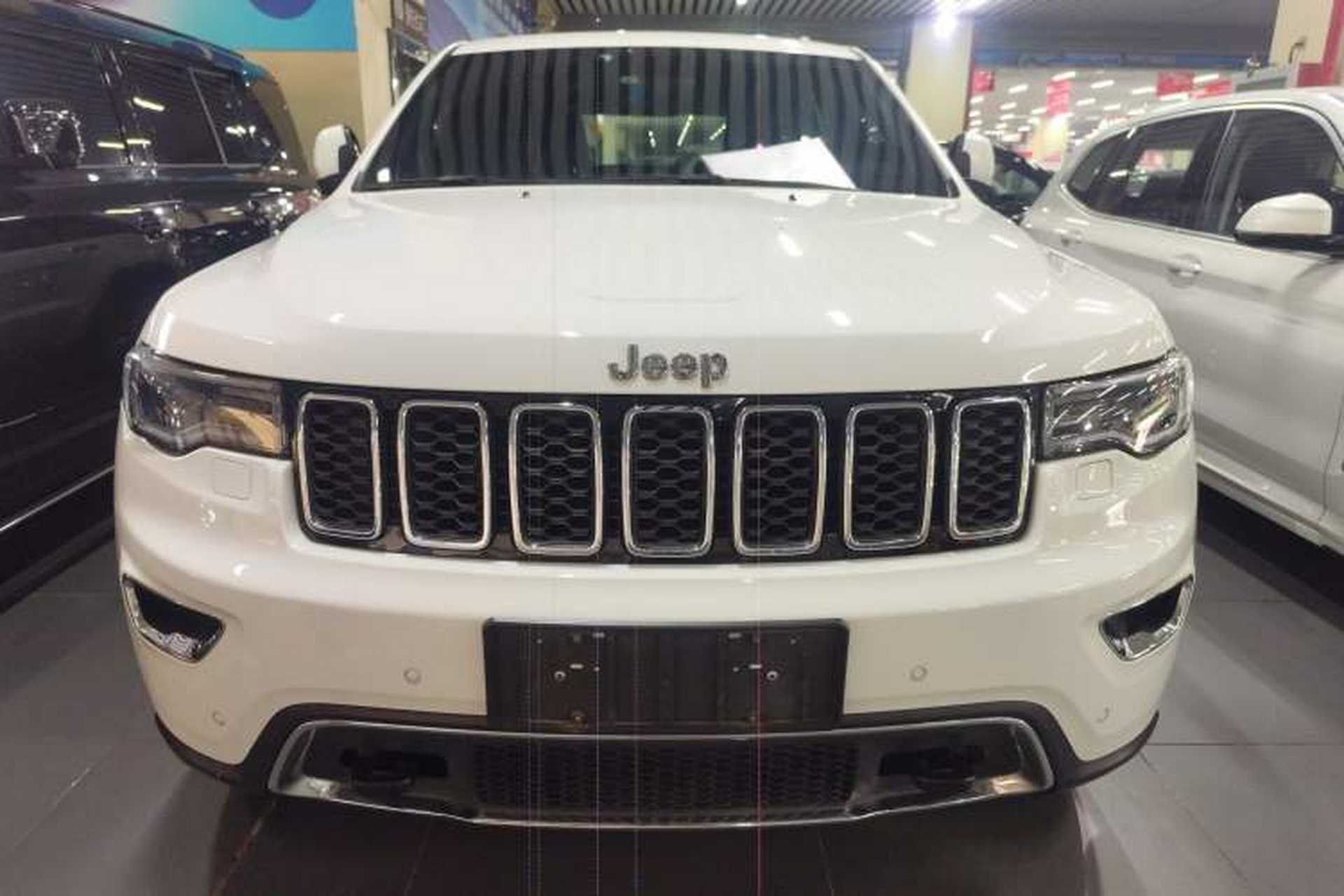Used Jeep Grand Cherokee 2020 3.0L Elite Navigation Edition Front