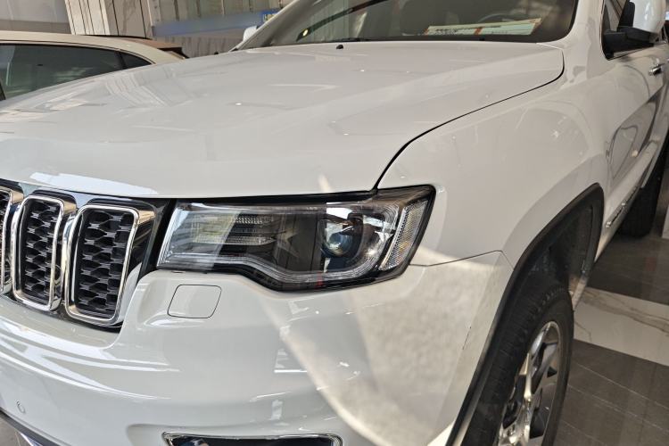 Used Jeep Grand Cherokee 2020 3.0L Elite Navigation Edition Left Front Headlight