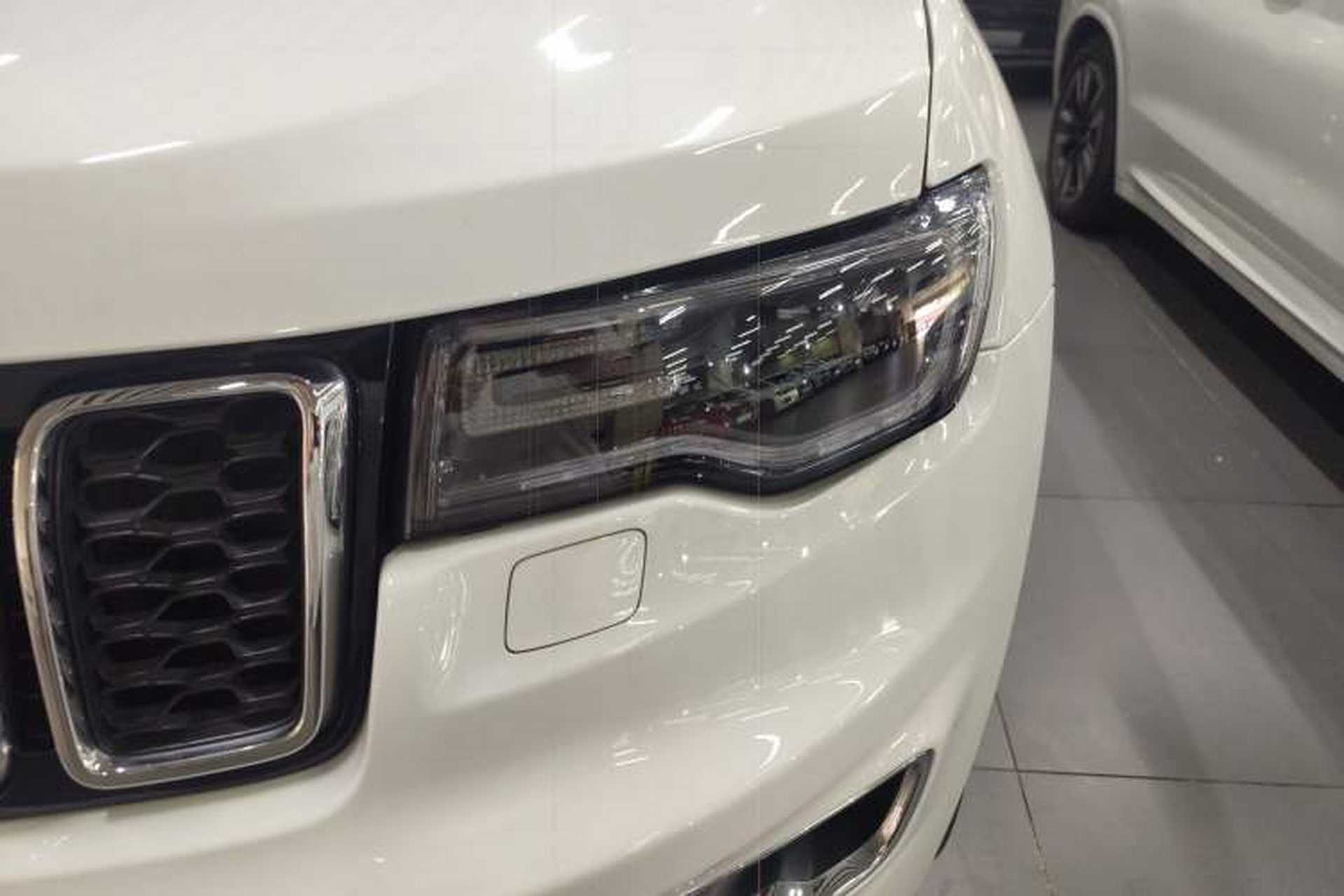 Used Jeep Grand Cherokee 2020 3.0L Elite Navigation Edition Left Front Headlight