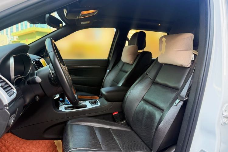 Used Jeep Grand Cherokee 2020 3.0L Elite Navigation Edition Left Front Seat