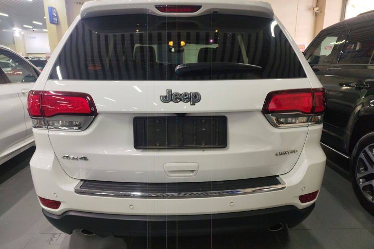 Used Jeep Grand Cherokee 2020 3.0L Elite Navigation Edition Rear