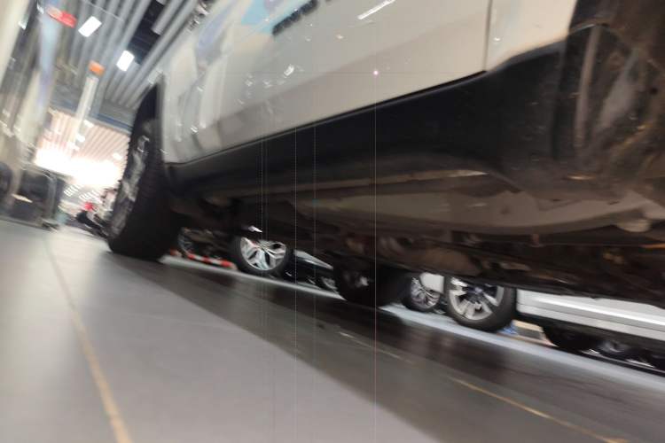 Used Jeep Grand Cherokee 2020 3.0L Elite Navigation Edition Right Side Sill