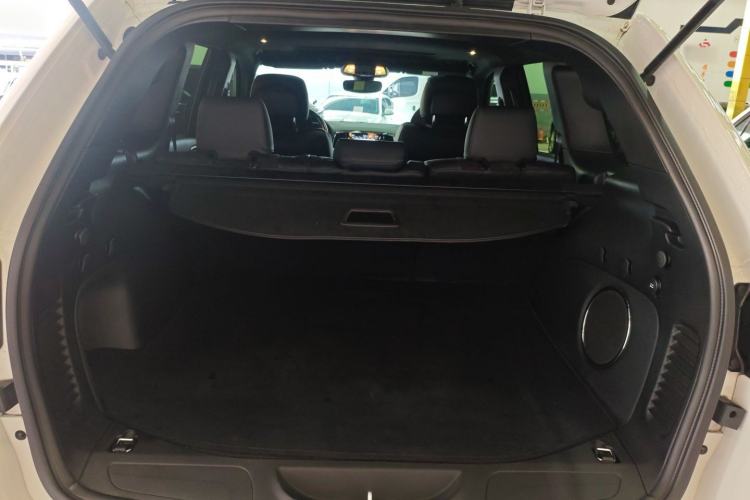 Used Jeep Grand Cherokee 2020 3.0L Professional Navigation Edition Trunk