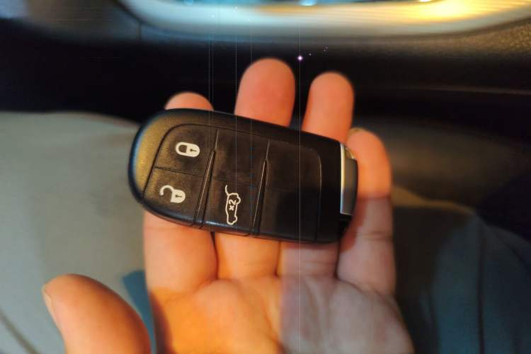 Used Jeep Grand Cherokee 2020 3.0L Elite Navigation Edition Vehicle Key