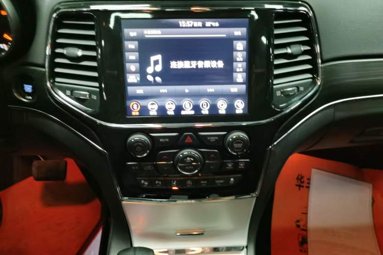 Used Jeep Grand Cherokee 2021 3.0L 80th Anniversary Edition Audio And AC Panel
