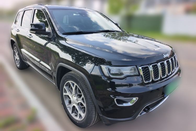 Used Jeep Grand Cherokee 2021 3.0L 80th Anniversary Edition Exterior 2