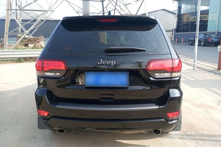 Used Jeep Grand Cherokee 2021 3.0L 80th Anniversary Edition Exterior 4