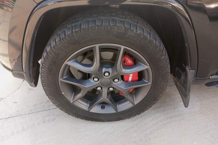 Used Jeep Grand Cherokee 2021 3.0L 80th Anniversary Edition Exterior 7