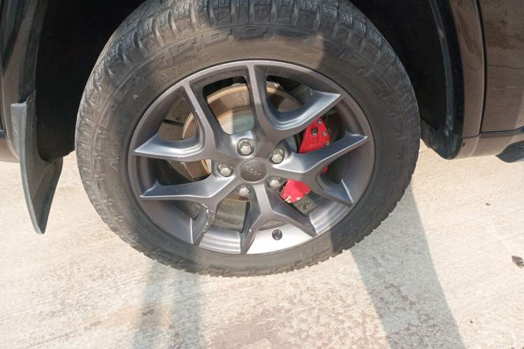 Used Jeep Grand Cherokee 2021 3.0L 80th Anniversary Edition Exterior 8