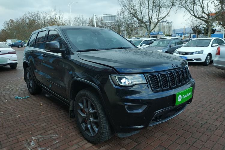 Used Jeep Grand Cherokee 2021 3.0L 80th Anniversary Edition Front Right 45 Deg