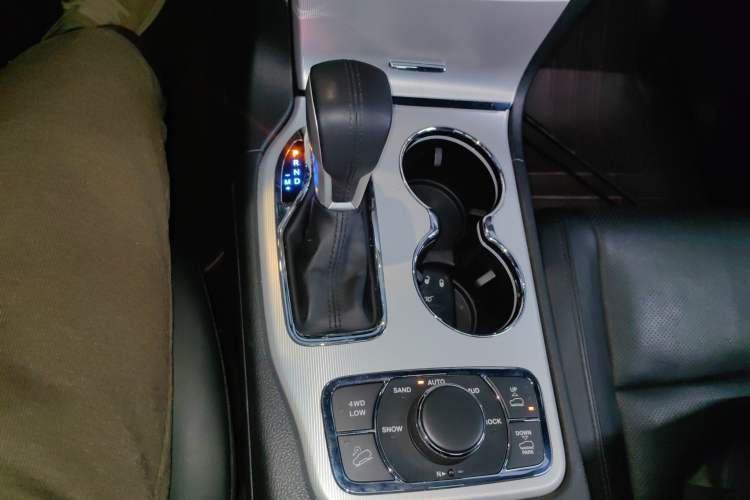 Used Jeep Grand Cherokee 2021 3.0L 80th Anniversary Edition Gear Lever