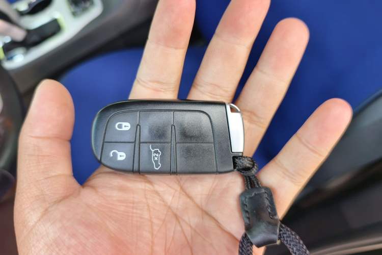 Used Jeep Grand Cherokee 2021 3.0L 80th Anniversary Edition Interior 1